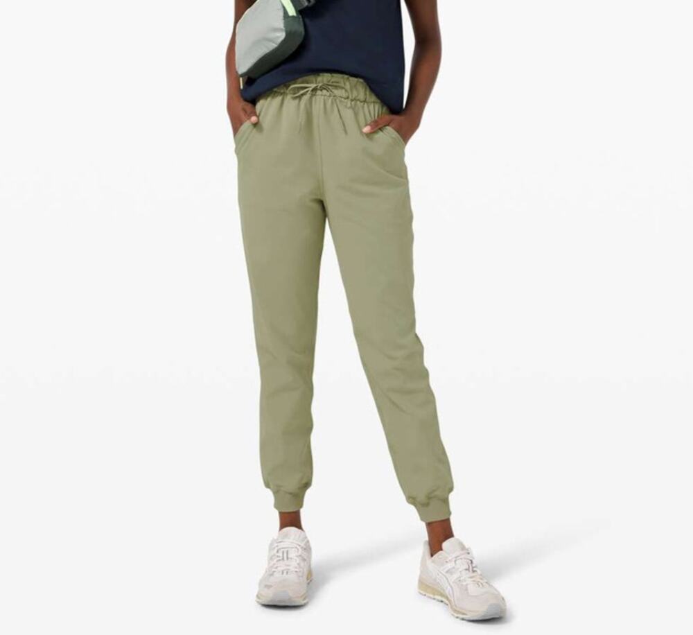 Lululemon Keep Moving Jogger Pants Rosemary Green Women’s Size 4